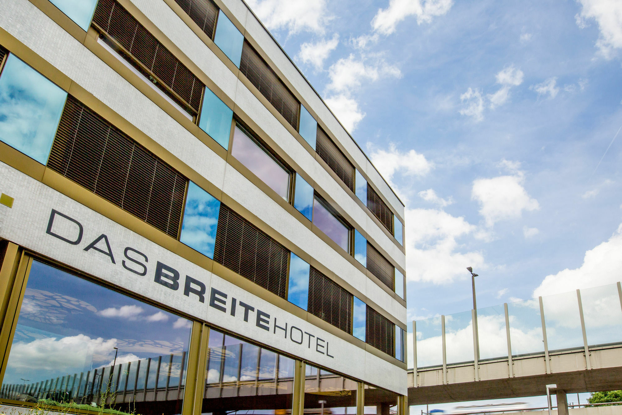 בזל Dasbreitehotel Am Rhein מראה חיצוני תמונה